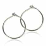 Safety ear ring - Örhängen utvecklade i samråd med hudläkare, i ren medicinsk titan. Diameter 14 mm. Art. nr. 15‑1252‑00. Safety ear ring gör alla dina hängande örhängen hudvänliga med några enkla handgrepp. Ta bort ringarna och ersätt med våra, i hudvänlig medicinsk titan. Levereras i sk Clean pack, som förvarar smycket hygieniskt tills du öppnar förpackningen. Etiketten fungerar som ett sigill. Smyckena är tillverkade i Sverige, under fullständig kontroll och dokumentation.