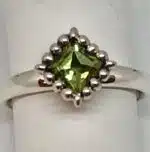 Månadssten Augusti Peridot ring